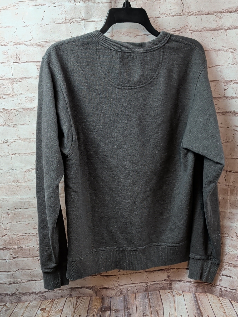 Champion Men's Dark Gray Crewneck Sweatshirt Small - Picture 5 of 5